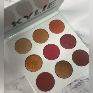 Kylie Cosmetics The Burgundy‎ Eyeshadow Palette